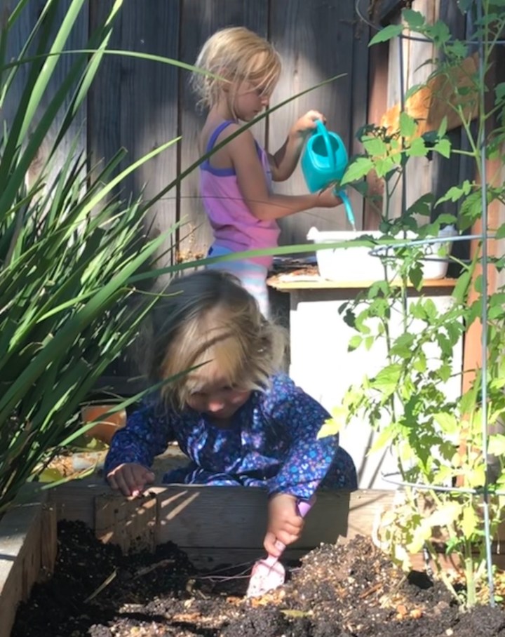 The Benefits of Dirt and Mud Play —  and the Easiest DIY Mud Kitchen&nbsp;Ever